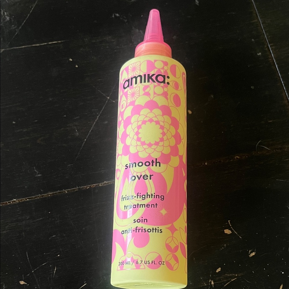Amika Smooth Over Frizz-Fighting Treatment